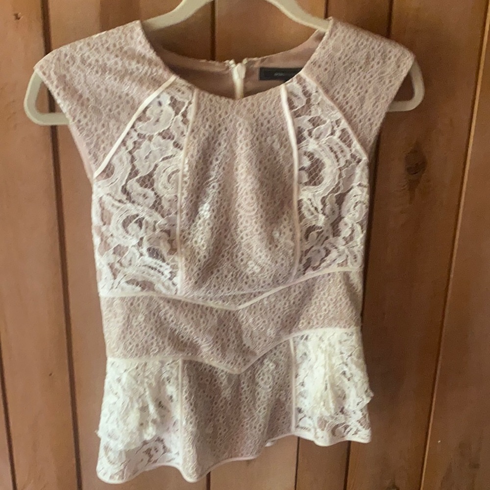 BCBG beautiful lace top
